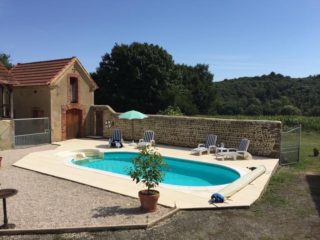 Maison Lajus Bassillon-Vauzé Exteriér fotografie